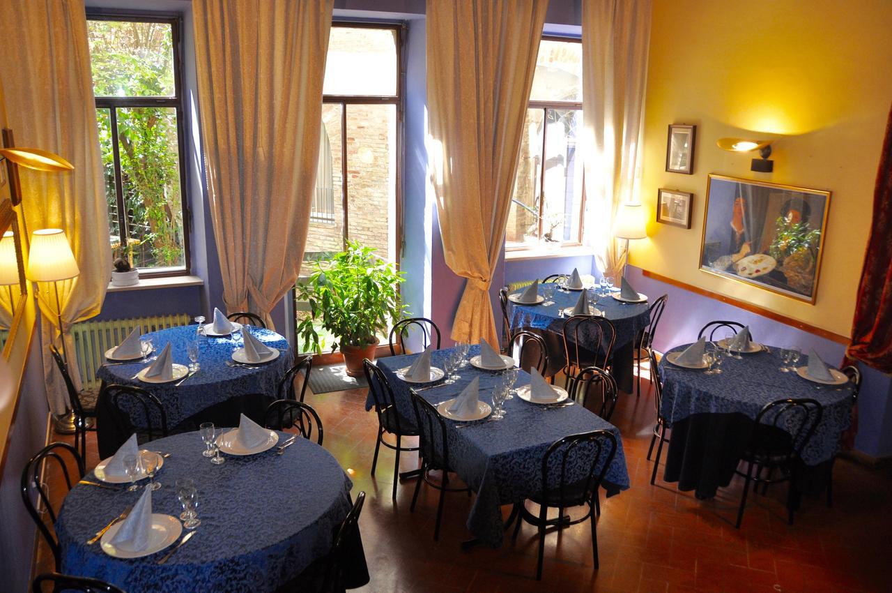 Il Cortegiano Hotel Urbino Exterior photo